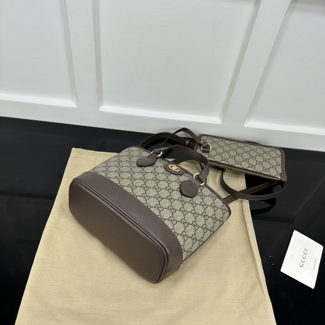 Gucci Shopping Bags